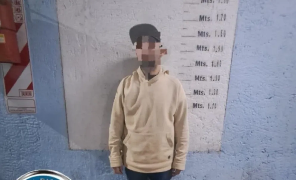 El  detenido es una persona masculina  mayor de edad conocida en el ambiente delictivo. Foto gentilza Policía Rio Negro