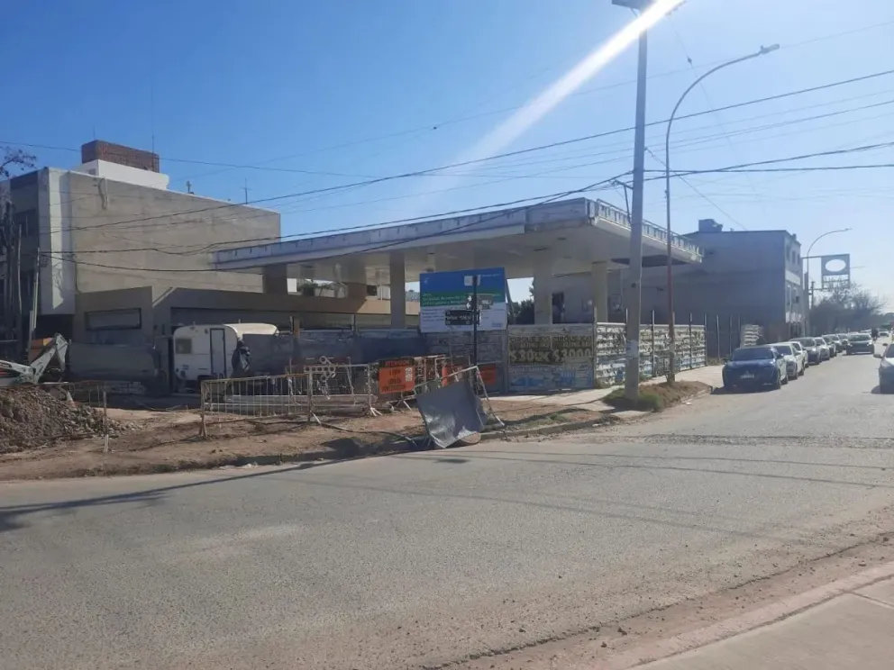 La nueva instalación de servicio se radicará en el predio abandonado de Mariano Moreno y Mengelle, donde antes funcionaba un emprendimiento de otra marca. Foto: archivo.