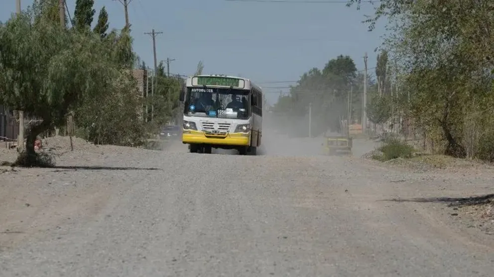 La agresión se produjo mientras viajaban en colectivo en Las Perlas. Foto: archivo.