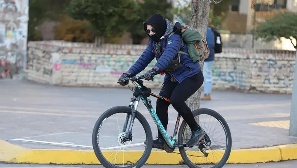 La primera helada del año desafió a los cipoleños que tuvieron que arrancar bien temprano durante la mañana. Foto: archivo.