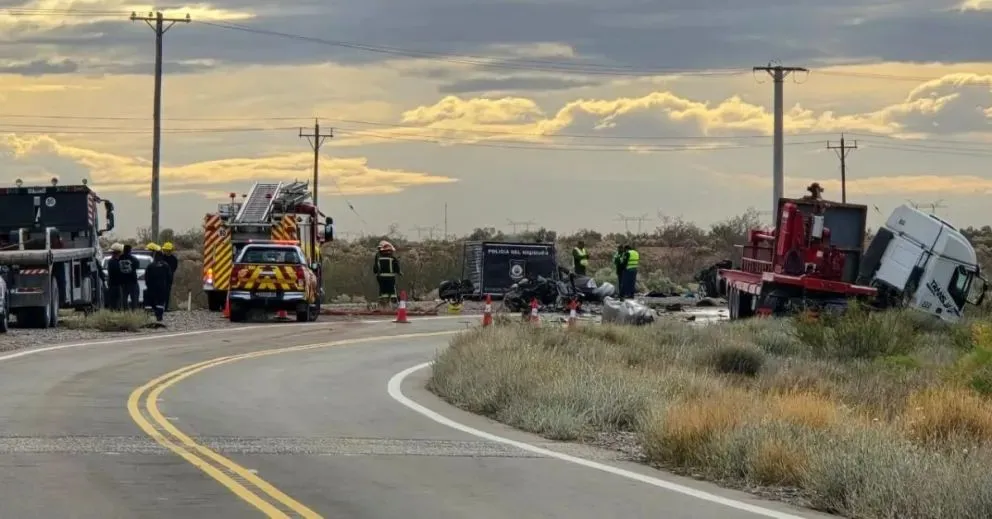 El joven de 24 años era oriundo de General Roca y trabajaba en la industria petrolera. El hecho ocurrió sobre la Ruta 51, en la zona de Mari Menuco. Foto cortesía Somos el Valle