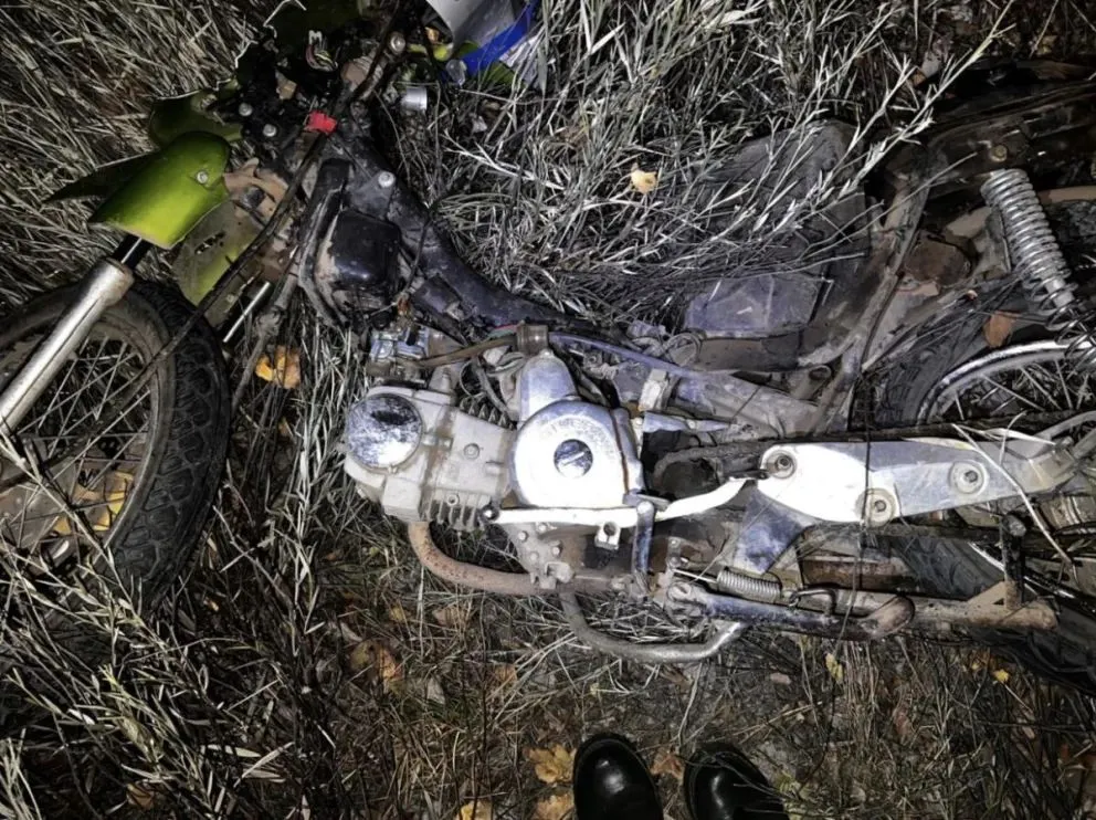 En la moto viajaba un hombre de 40 años, que vivía en Lamarque. Foto: gentileza "7 en punto".