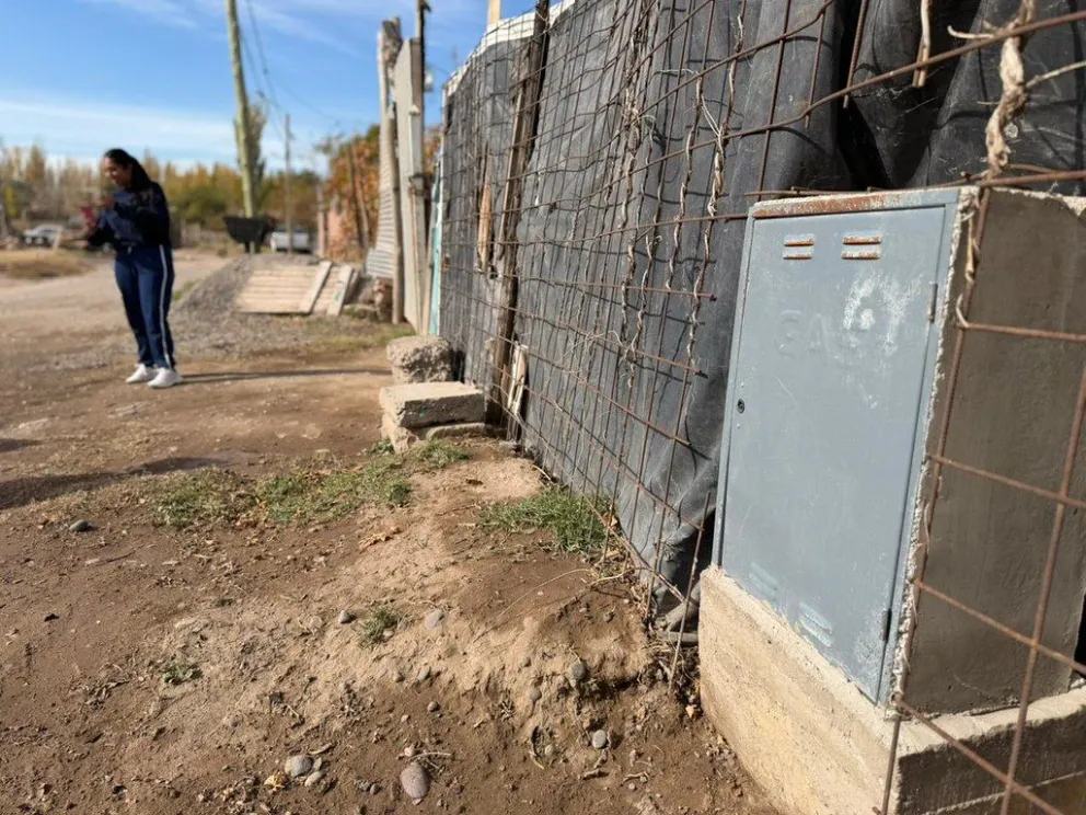 El intendente Rodrigo Buteler recorrió el barrio Labraña/ imagen gentileza 