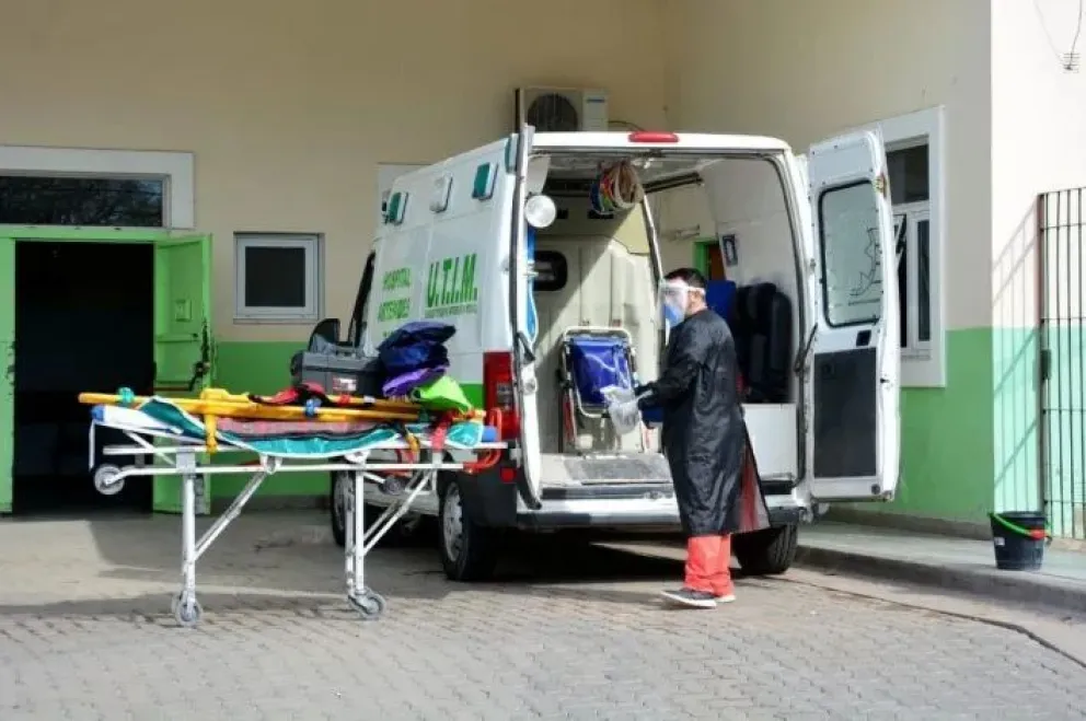 La mujer tuvo que ser trasladada al hospital de Cinco Saltos; mientras que el hombre quedó internado en Villa Manzano. Foto: archivo.