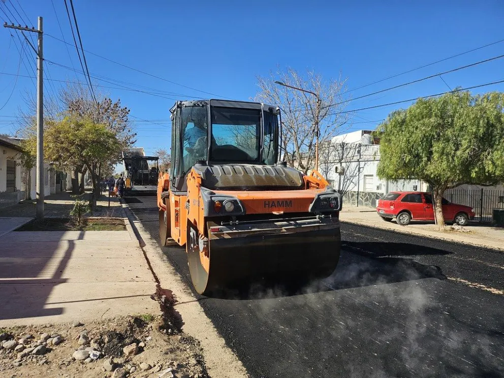 El plan municipal contempla la pavimentación de 500 cuadras en la ciudad. Foto: Prensa Municipal.