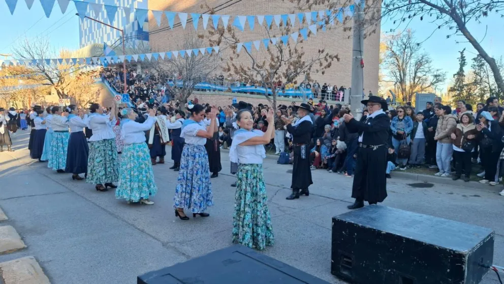 Récord de parejas participaron en el tradicional pericón. Foto Daniela Lujan para Cipo360