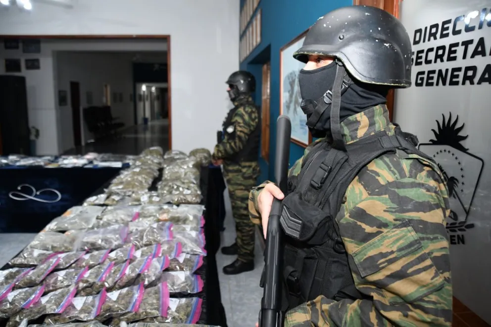 Los allanamientos se realizaron en Neuquén capital, El Chañar, Añelo y Andacollo. Foto: Policía de Neuquén.