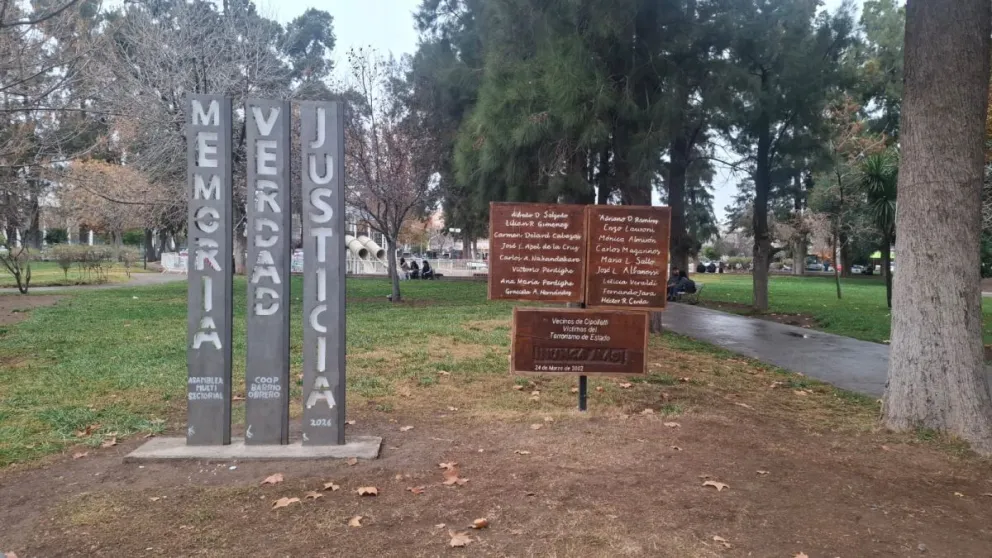El cierre de la Semana de la Memoria tendrá lugar el jueves 11 en Cipolletti. A las 16.30, la convocatoria será en el Memorial de plaza San Martín. Foto Cipo360