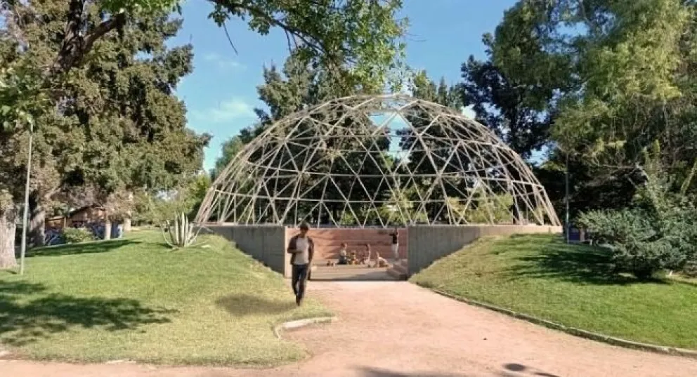 La apertura de sobres de la licitación se realizó en el área de Arquitectura del municipio, donde se recibieron tres ofertas para ejecutar este proyecto. Foto gentileza Municipalidad de Cipolletti