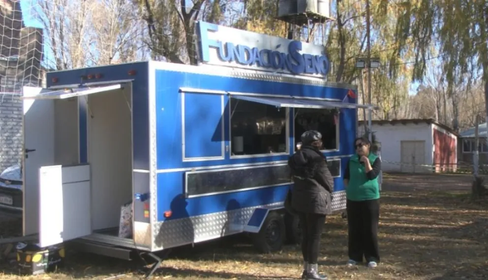 La Fundación SENO entre todas las actividades poseen un carrito de comidas para recaudar fondos. Foto Cipo360