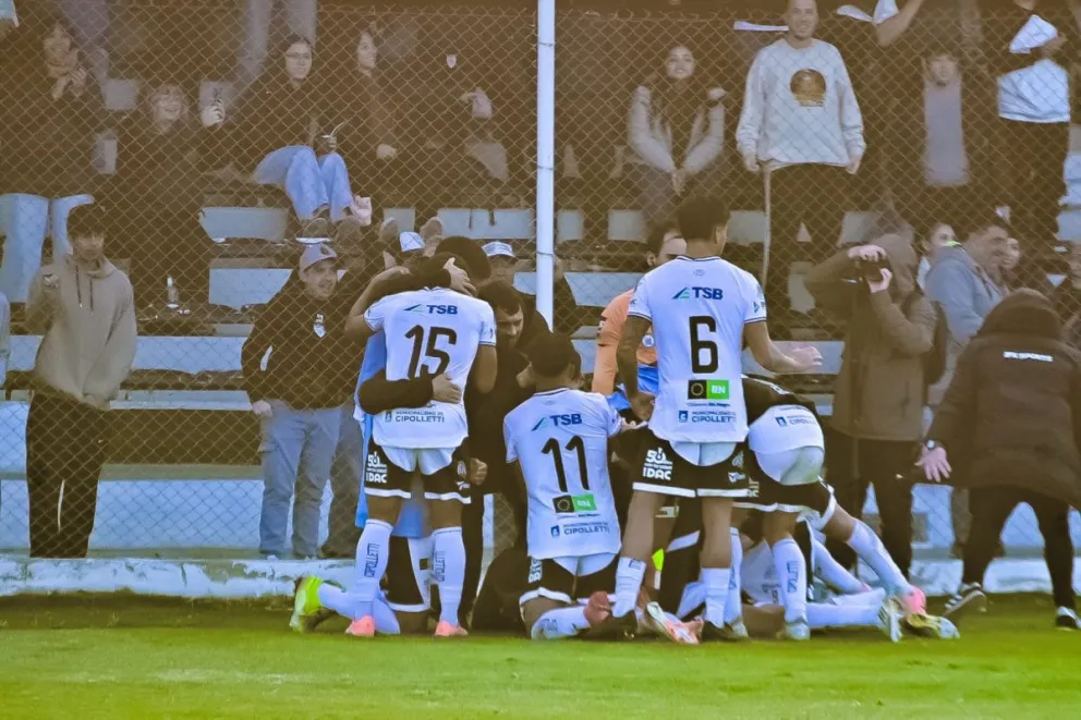 El tendido eléctrico del estadio no garantizaba el servicio para el partido nocturno/ imagen cipo360