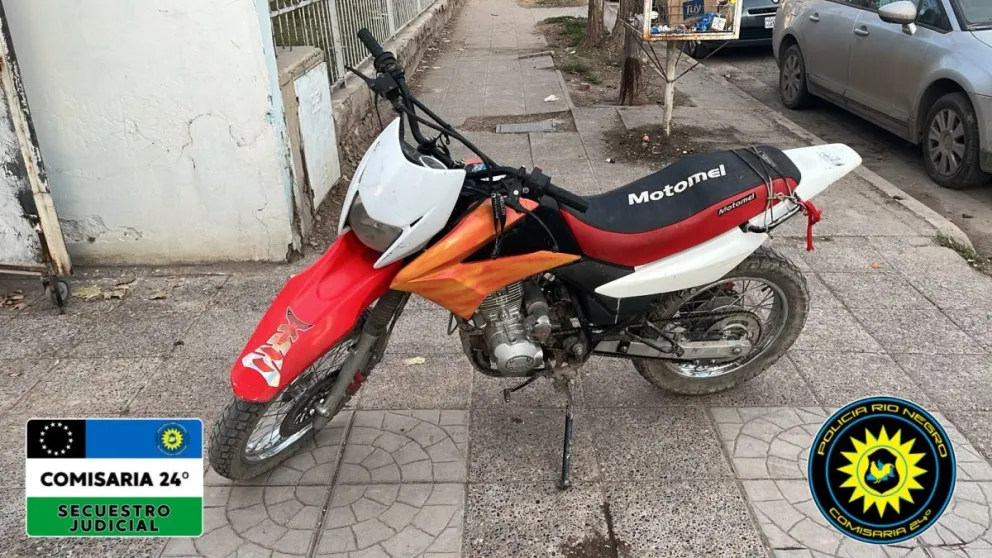 La moto había sido robada a mano armada en el centro de Cipolletti. Foto: Policía de Río Negro. 