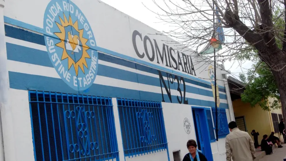 Los delincuentes fueron interceptados por la Policía en la esquina de España e Ituzaingó/ imagen archivo