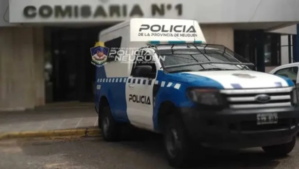 Las primeras denuncias fueron formuladas en la sede de la Comisaría Primera de Neuquén, ubicada en el centro de la capital provincial. Foto gentileza.