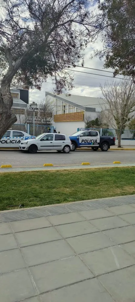 El hecho ocurrió en las instalaciones del CPEM N° 6 / Imagen gentileza Cutral Co al instante
