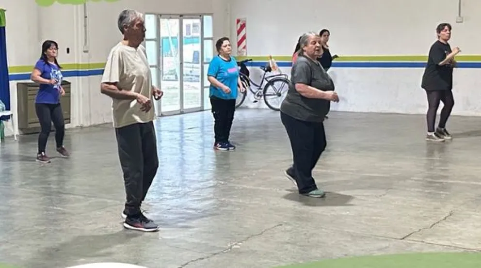 En el gimnasio de las 400 se realizan actividades deportivas y recreativas para diferentes grupos etarios. Foto: archivo.