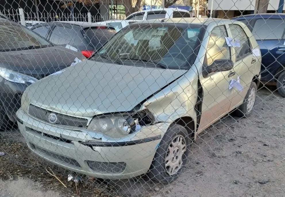 El auto había sido robado el lunes 15 de junio en la calle Pacheco donde residen la pareja de jubilados. Foto gentileza