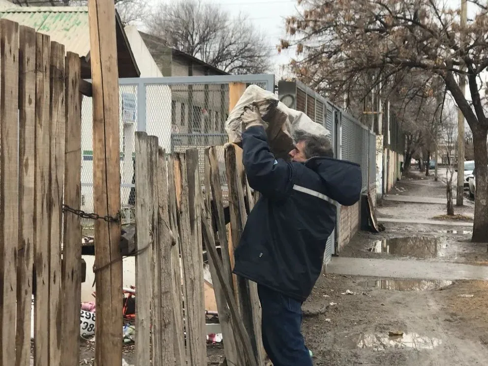El lunes comenzará la segunda vuelta del programa de distribución de leña. Foto: Prensa Municipal.