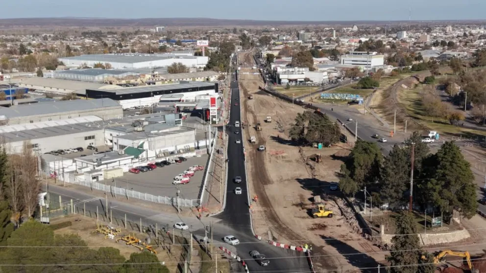 En la planta de pretensados ya se producen las vigas de hormigón que sostendrán la estructura elevada de la Gran Avenida./ imagen gentileza