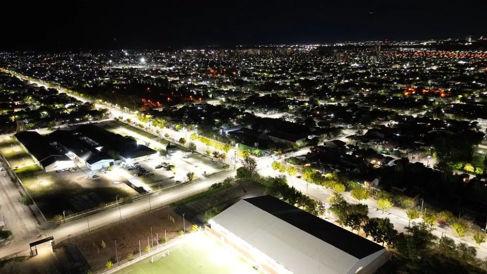 La apertura de sobres de la licitación para iluminar las calles se llevó a cabo en el noveno piso del municipio / imagen gentileza