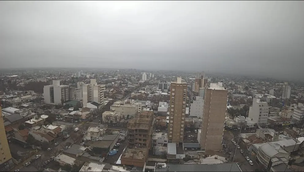 Para hoy viernes la máxima será de 17 grados. Foto cámara Municipalidad de Cipolletti