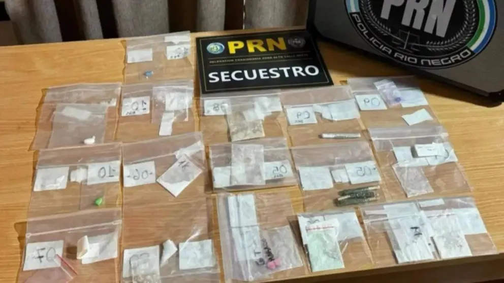 Como resultado del operativo, diez personas quedaron imputadas. Foto Policía de Rio Negro