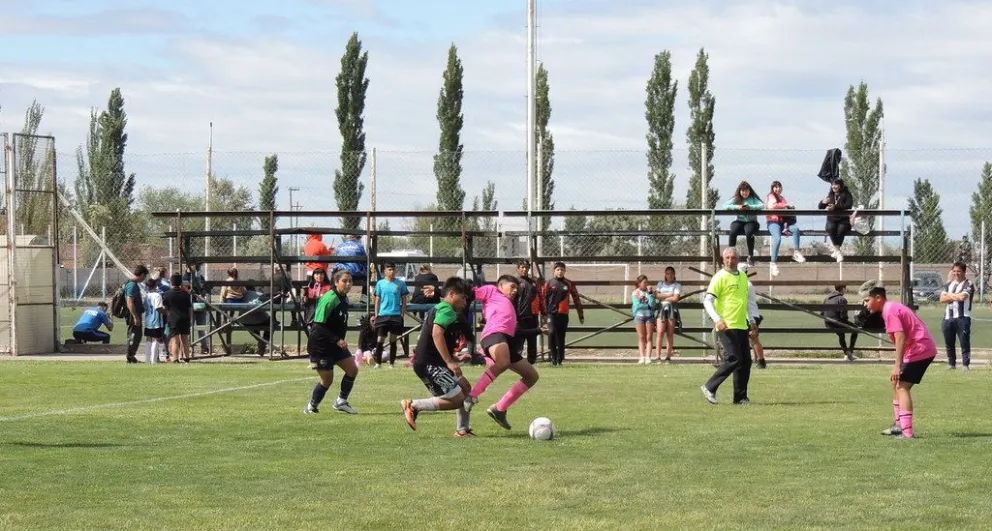 En la Liga Municipal de Fútbol Infantil participan más de 2.000 chicos en 96 equipos, en las diferentes categorías. Foto: Prensa Municipalidad.