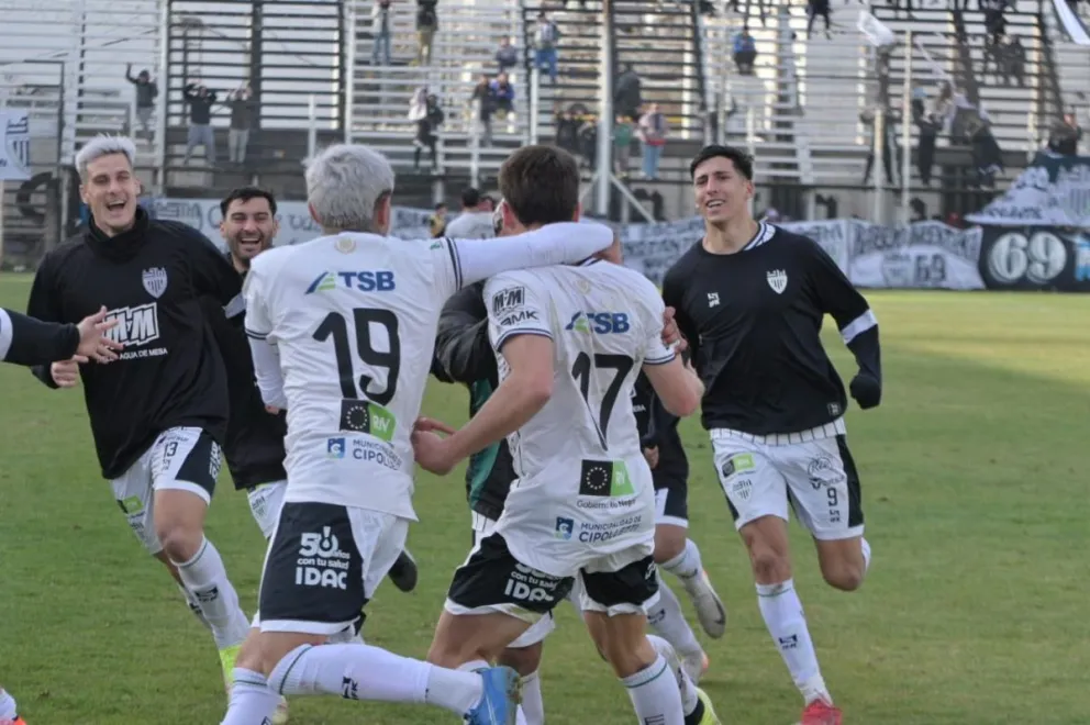 El Albinegro busca recuperarse tras la derrota ante Kimberley./ foto cipo360