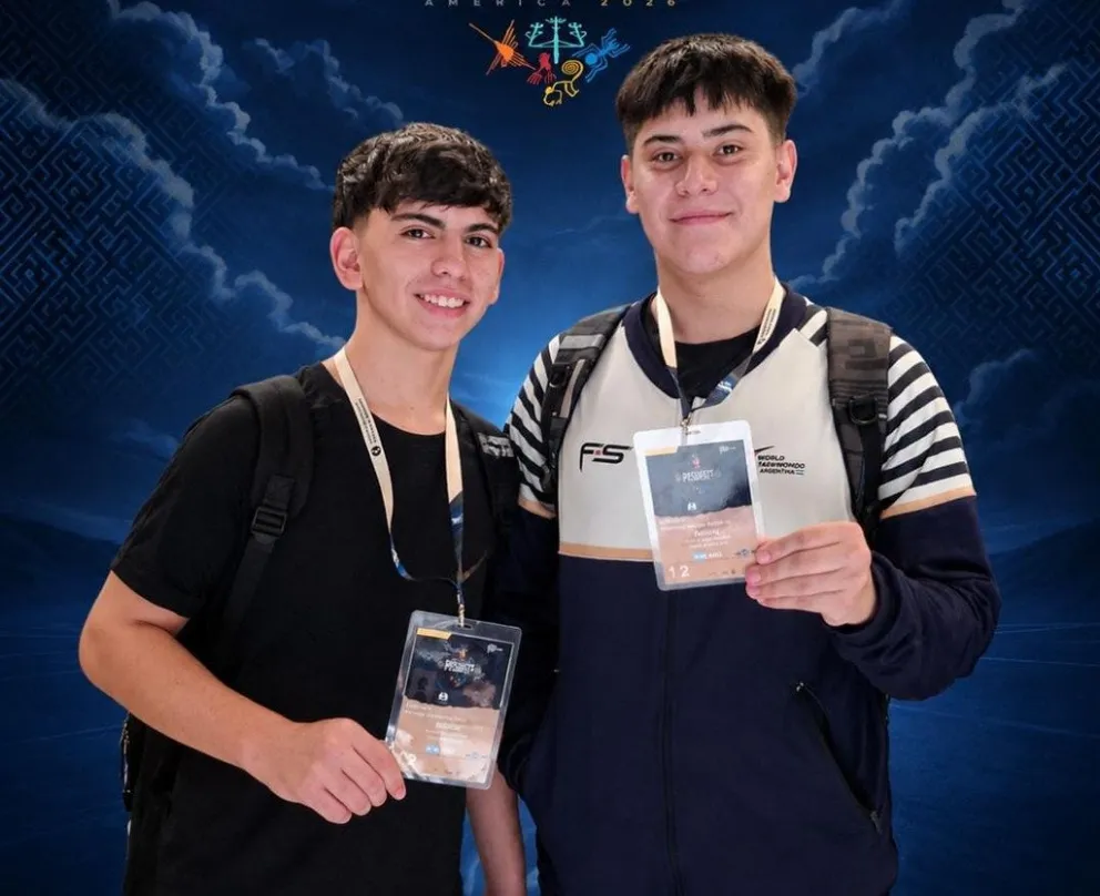 Rodrigo Leiva y Nikanor Barros, los jóvenes de la Escuela Municipal de Taekwondo/ imagen gentileza