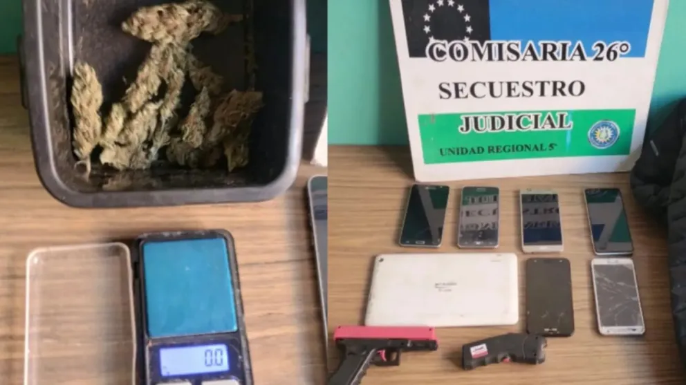 La policía secuestró marihuana, una balanza de precisión y una réplica de arma de fuego, entre otros elementos. Foto: Policía de Río Negro.