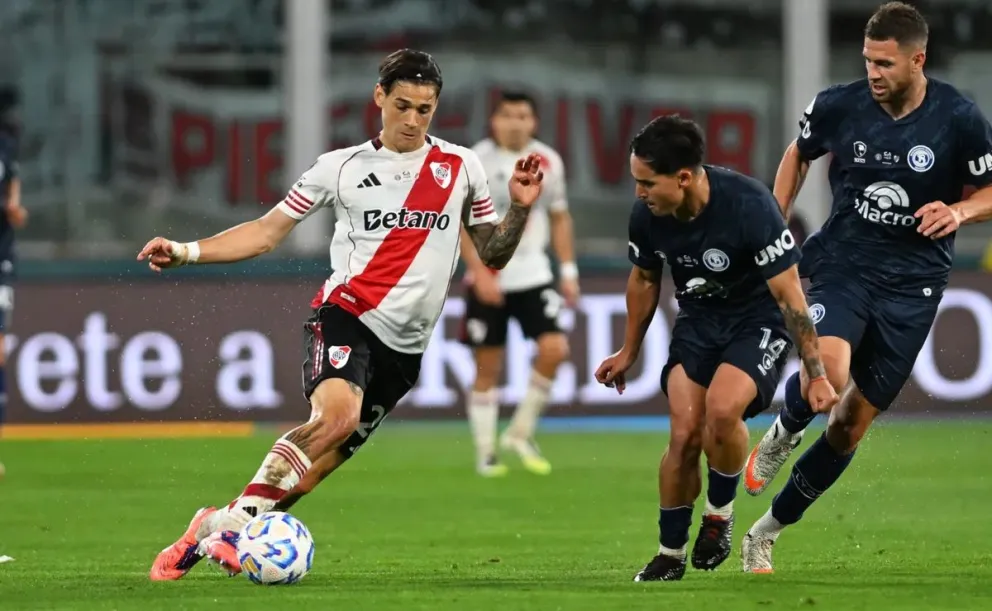 Partido por la octava fecha del certamen. 