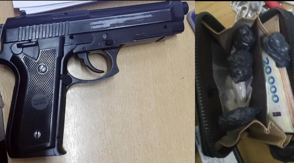 Una pareja de 18 y 20 años quedó vinculada a una causa por infracción a la Ley de Estupefacientes y también fue imputada por amenazas. Foto gentileza Policía Río Negro