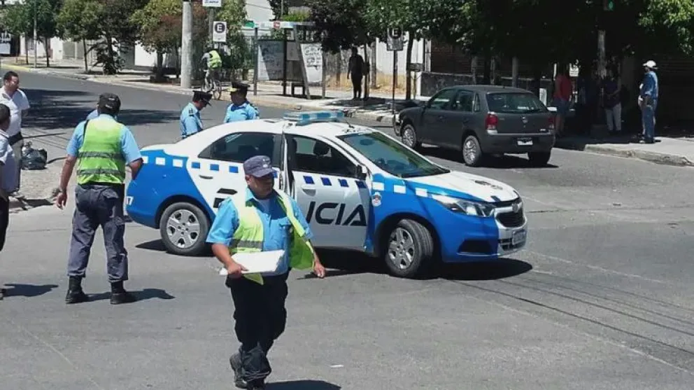 El imputado está acusado de escalar un muro de dos metros de altura, romper un vidrio y apoderarse de varios elementos electrónicos. Foto: archivo.