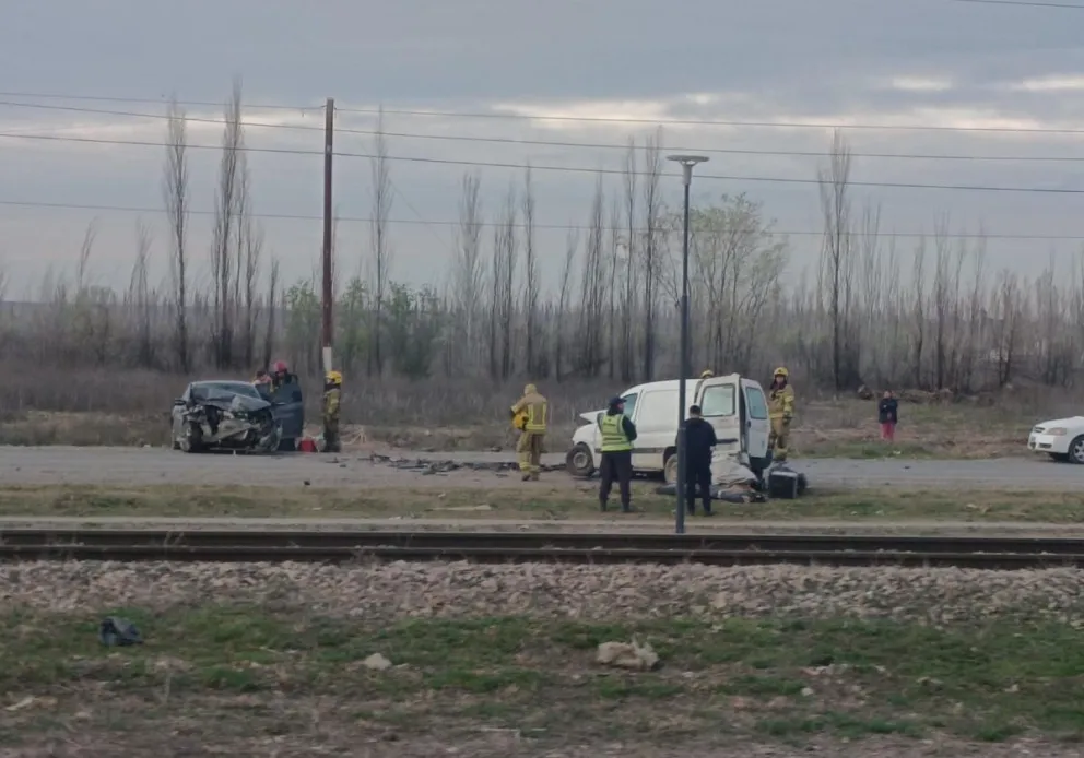 El siniestro vial ocurrió en la mañana de este viernes en ruta chica. Foto gentileza