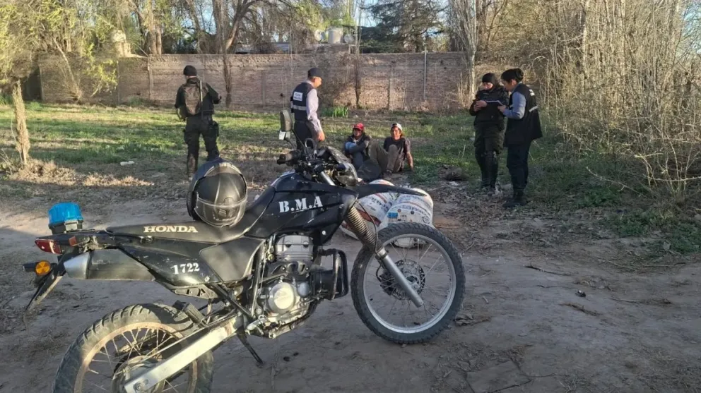 La denuncia del vecino se complementó con el trabajo del 911 y permitió la detención de los delincuentes. Foto: Gobierno de Río Negro