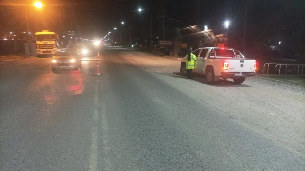 Los controles se realizaron durante la madrugada en la zona de los puentes carreteros. Foto: gentileza.