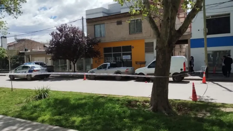 El ataque ocurrió en Alem al 400 de Cipolletti/ imagen gentileza