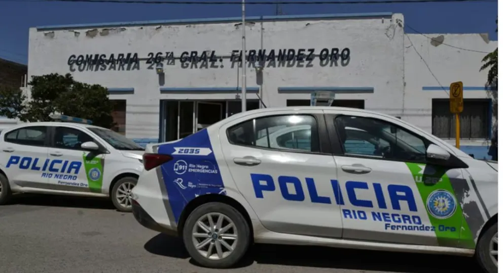 El allanamiento estuvo a cargo de la comisaría 26 de Fernández Oro. Recuperaron dos bicicletas. Foto: Policía de Río Negro.