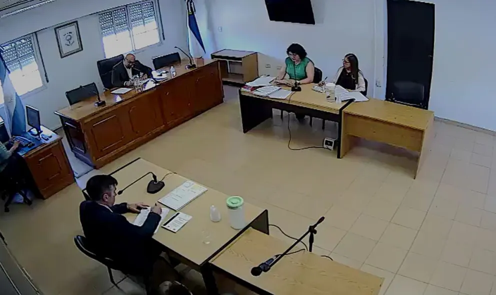 En la audiencia, el juez Baquero Lazcano aceptó el pedido de la fiscalía y condenó al imputado a cumplir una pena de prisión efectiva. Foto: Prensa MPF.