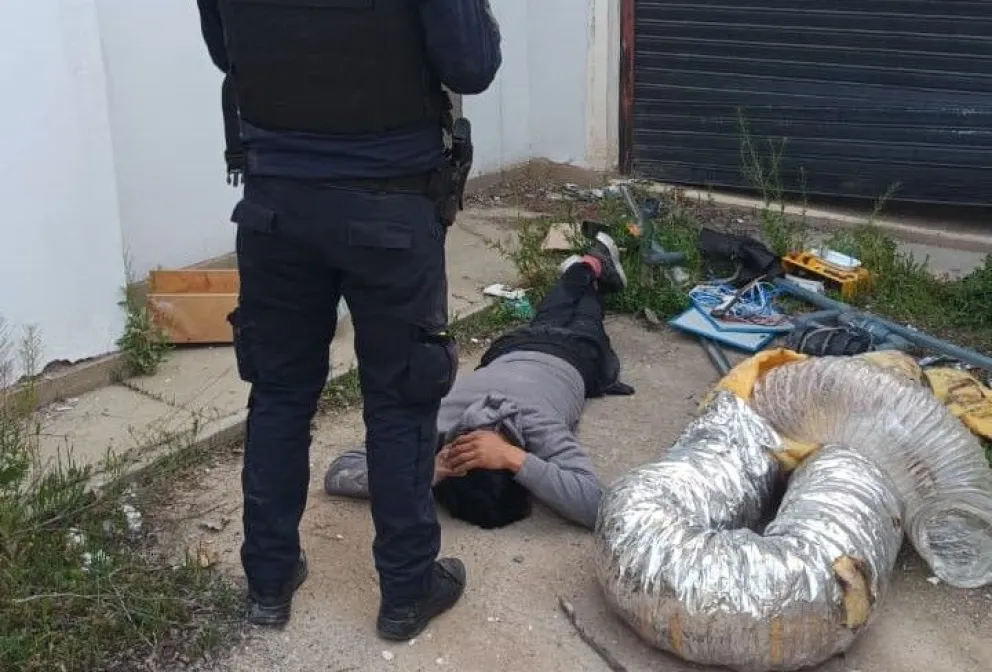 En una vivienda ubicada en la esquina de Alsina e Intendente Mariani / Imagen gentileza Policía de Rio Negro
