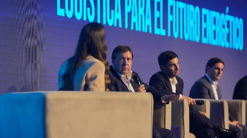 Weretilneck participó de la Cumbre Federal de Logística, donde anunció fechas para el traspaso de rutas y los proyectos energéticos/ imagen gentileza