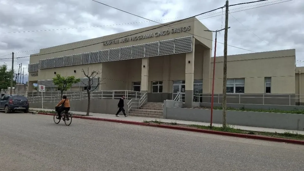El hospital de Cinco Saltos, cada vez más cerca de estrenar su ampliación. Foto Daniela Luján para Cipo360