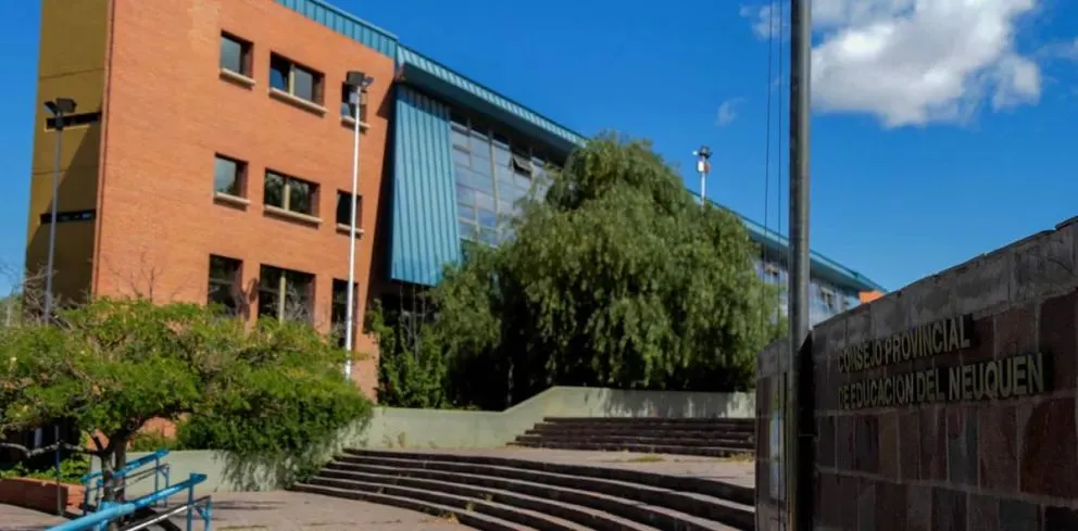El cliente pretendía iniciar un juicio por incapacidad laboral total contra el Consejo de Educación de Neuquén; pero su reclamo fue rechazado. Para la justicia, fue producto del "accionar negligente" de su abogado. Foto: archivo.