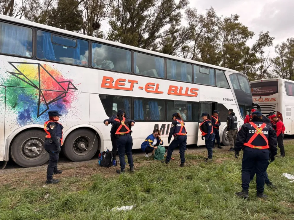 Pese a las complicaciones, los micros que quedaron retrasados ya están en camino y se encuentran a pocas horas de llegar a destino. Foto Cipo360