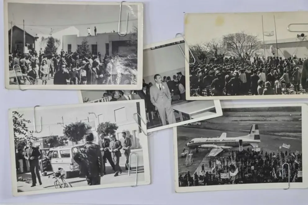 La muestra fotográfica queda inaugurada hoy en el Consejo de Educación. Foto Anahí Cárdena. 